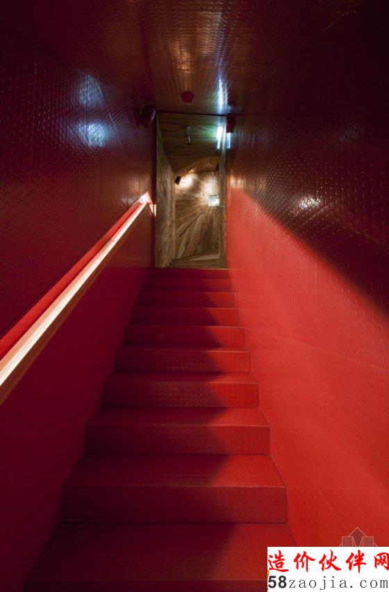 克罗地亚的一个博物馆,竟然只放了一尊青铜雕像