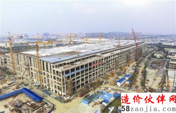 建设中的京东方第6代LTPS/AMOLED生产线项目主体