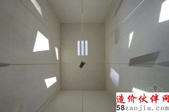 充满力量的悬浮-意大利教堂设计