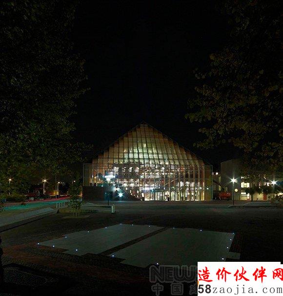 天津新图书馆:恍若在宇宙飞船里读书