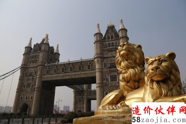 苏州现山寨版“伦敦塔桥”:4座40米高塔楼组成