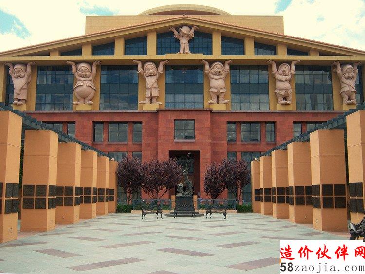 ��������ʦҪ�������ִ���������, Michael Graves