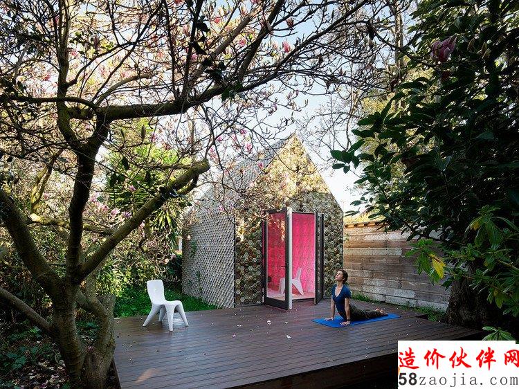 Color variation is achieved using different upcycled and innovative 3D-printable materials invented by Emerging Objects, including recycled chardonnay grape skins from Sonoma, cement, sawdust, and coffee grounds.图片 Matthew Millman