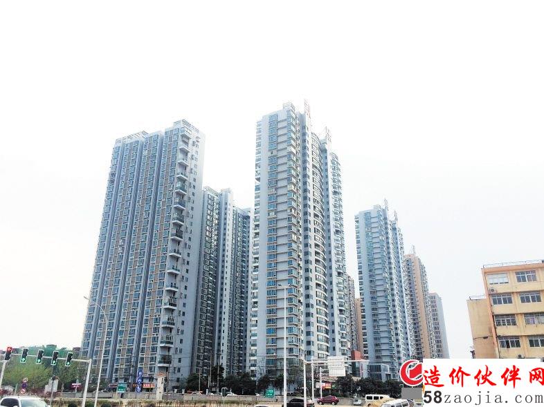 随着暑期到来,租房市场或迎来周期性上扬。长沙晚报全媒体记者 孙占锋 摄