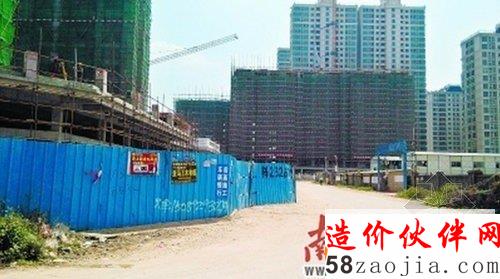 ˮ�ں�˳��԰Χ��ռ�õ�·��һ��