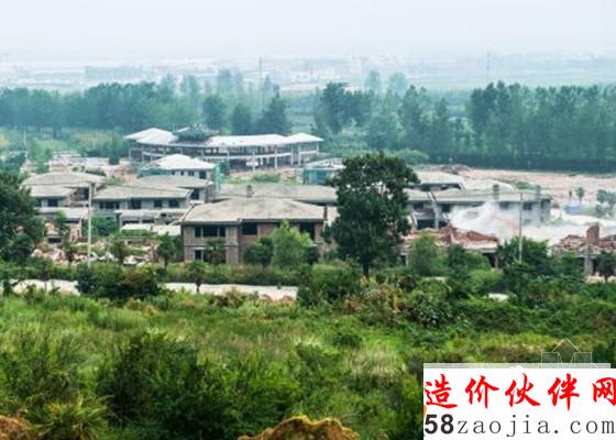 秦岭违建别墅一拆一建 最忧换汤不换药_副本.jpg